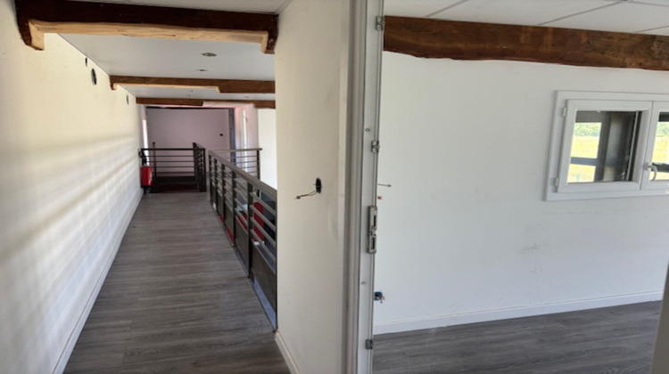 Ma-Cabane - Vente Local commercial CIVENS, 215 m²