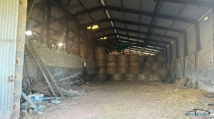 Ma-Cabane - Vente Local commercial Clairvaux-d'Aveyron, 900 m²