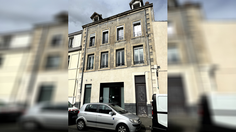 Ma-Cabane - Vente Local commercial CLERMONT-FERRAND, 99 m²