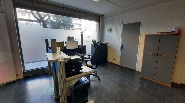 Ma-Cabane - Vente Local commercial CLERMONT-FERRAND, 142 m²