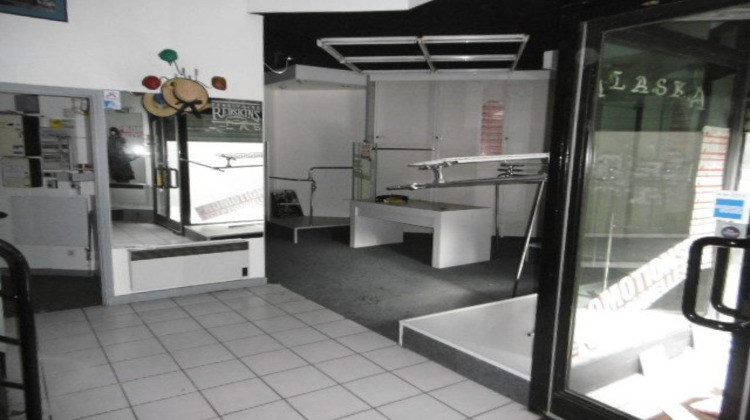Ma-Cabane - Vente Local commercial Clermont-Ferrand, 236 m²