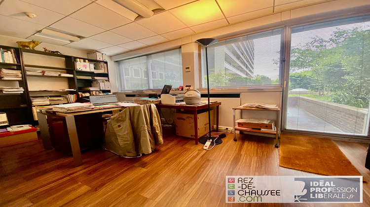 Ma-Cabane - Vente Local commercial CLICHY, 121 m²