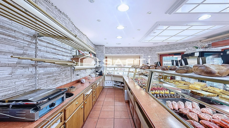 Ma-Cabane - Vente Local commercial Combs-la-Ville, 135 m²