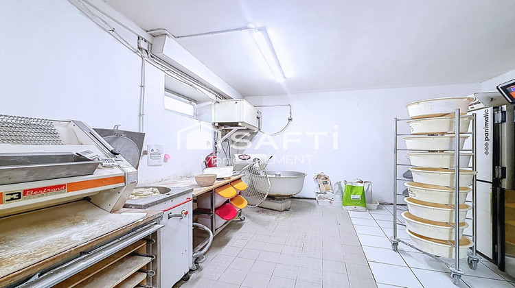 Ma-Cabane - Vente Local commercial Combs-la-Ville, 135 m²