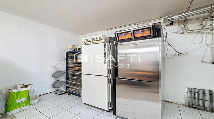 Ma-Cabane - Vente Local commercial Combs-la-Ville, 135 m²