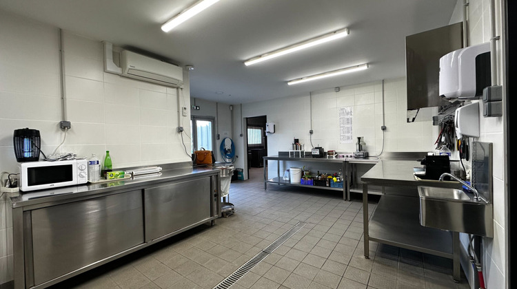 Ma-Cabane - Vente Local commercial COMPIEGNE, 178 m²