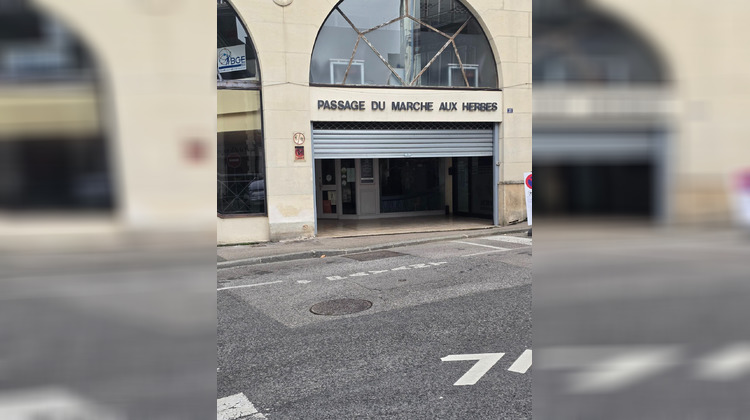 Ma-Cabane - Vente Local commercial Compiegne, 16 m²