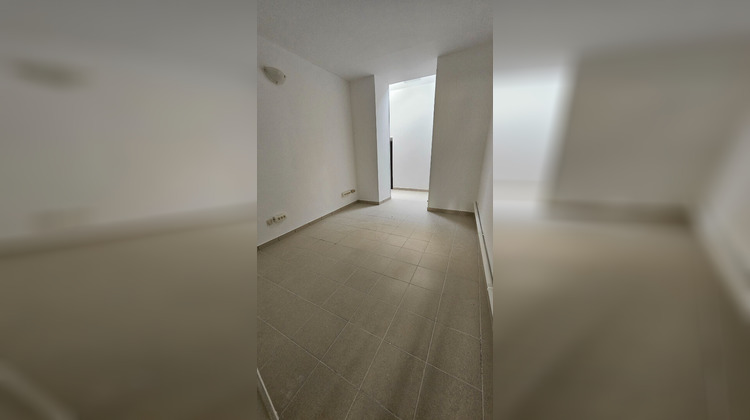 Ma-Cabane - Vente Local commercial CONFLANS-SAINTE-HONORINE, 32 m²