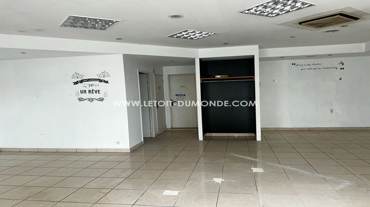 Ma-Cabane - Vente Local commercial COULOUNIEIX-CHAMIERS, 80 m²