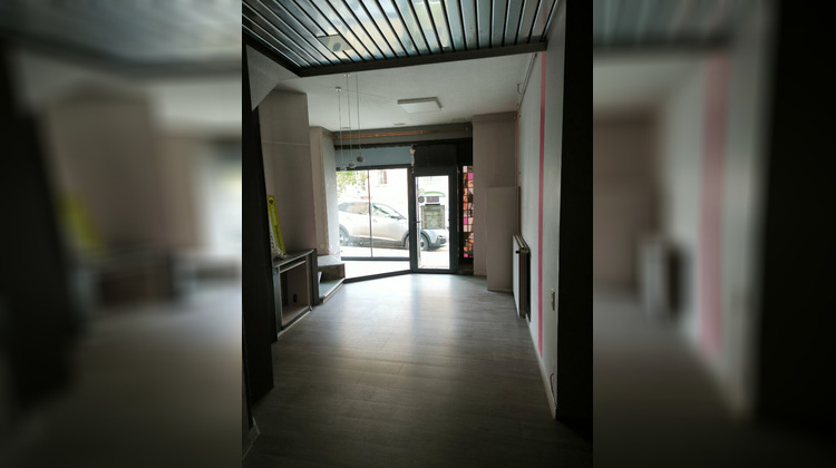 Ma-Cabane - Vente Local commercial COURS-LA-VILLE, 70 m²