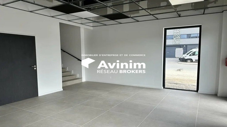 Ma-Cabane - Vente Local commercial Courtry, 179 m²