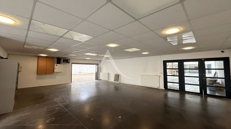 Ma-Cabane - Vente Local commercial CROIX, 1046 m²