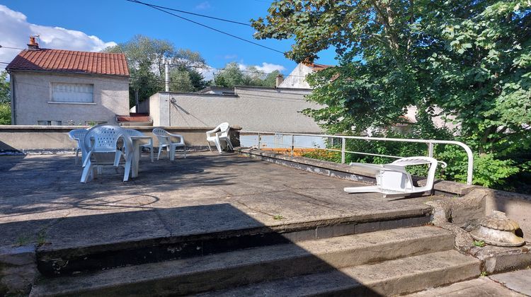 Ma-Cabane - Vente Local commercial Cusset, 200 m²