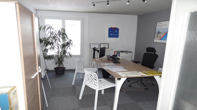 Ma-Cabane - Vente Local commercial Descartes, 119 m²