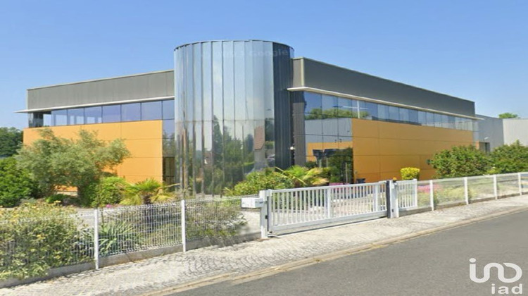 Ma-Cabane - Vente Local commercial Descartes, 2026 m²