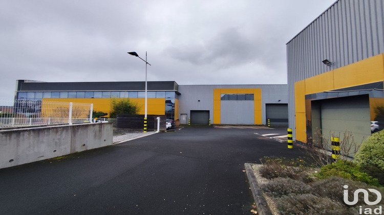 Ma-Cabane - Vente Local commercial Descartes, 2026 m²