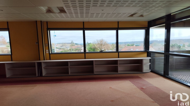 Ma-Cabane - Vente Local commercial Descartes, 2026 m²