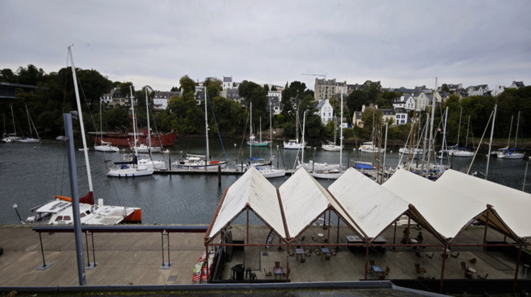 Ma-Cabane - Vente Local commercial DOUARNENEZ, 227 m²