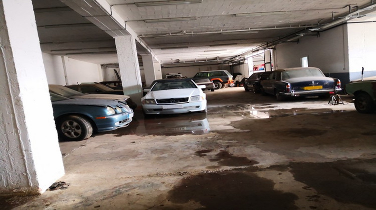 Ma-Cabane - Vente Local commercial DRAGUIGNAN, 1100 m²