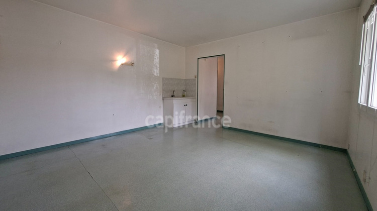 Ma-Cabane - Vente Local commercial DRUMETTAZ CLARAFOND, 52 m²
