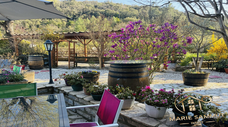 Ma-Cabane - Vente Local commercial Durfort-et-Saint-Martin-de-Sossenac, 250 m²