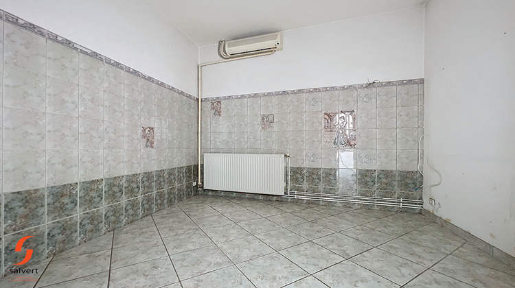 Ma-Cabane - Vente Local commercial ESTIVAREILLES, 65 m²