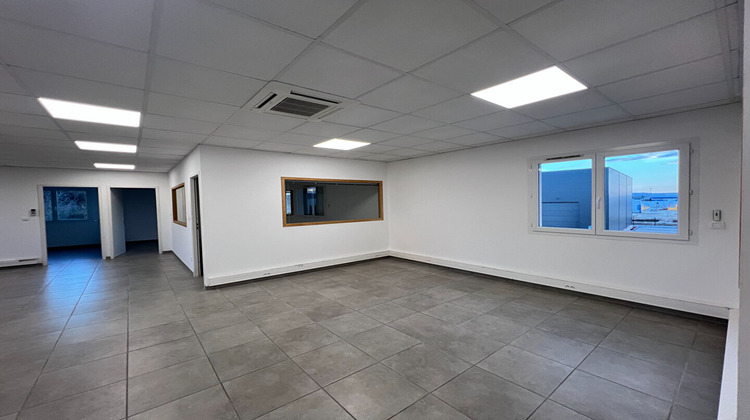 Ma-Cabane - Vente Local commercial ETOILE-SUR-RHONE, 1230 m²