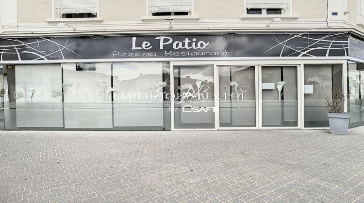 Ma-Cabane - Vente Local commercial Evron, 134 m²