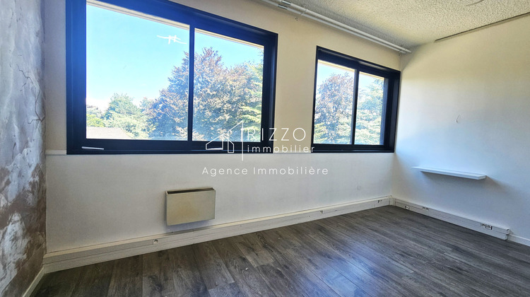 Ma-Cabane - Vente Local commercial Ferney-Voltaire, 90 m²