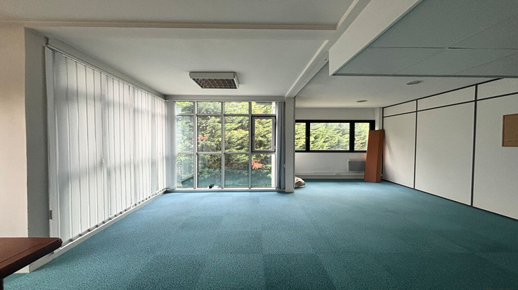 Ma-Cabane - Vente Local commercial FERRIERES-EN-BRIE, 442 m²