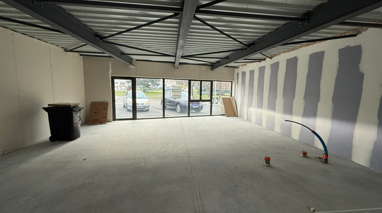 Ma-Cabane - Vente Local commercial FIRMINY, 82 m²