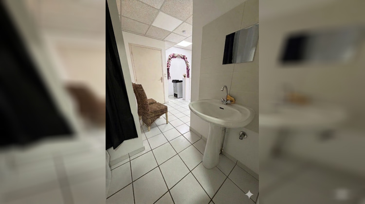 Ma-Cabane - Vente Local commercial FLEURY-LES-AUBRAIS, 55 m²