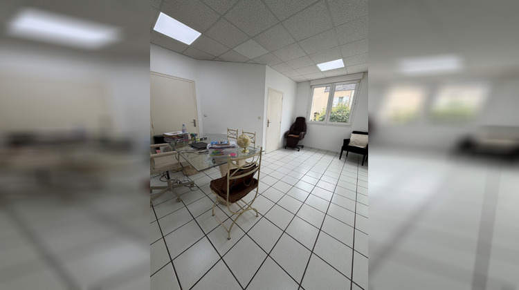 Ma-Cabane - Vente Local commercial FLEURY-LES-AUBRAIS, 55 m²