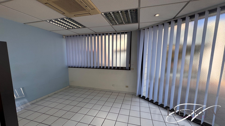 Ma-Cabane - Vente Local commercial Fontaine, 131 m²