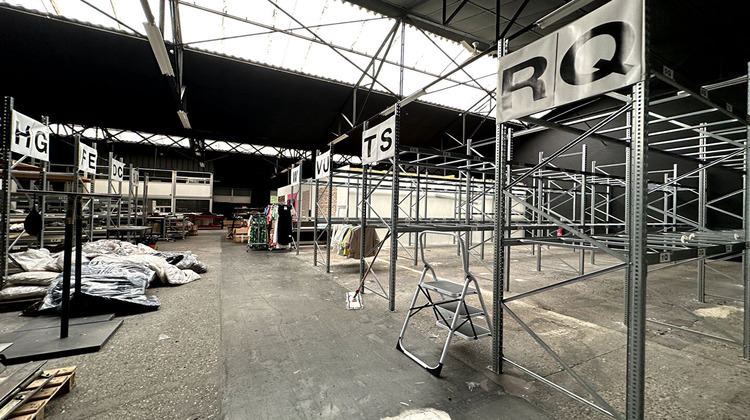 Ma-Cabane - Vente Local commercial FONTAINES-SUR-SAONE, 1750 m²