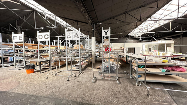 Ma-Cabane - Vente Local commercial FONTAINES-SUR-SAONE, 1750 m²