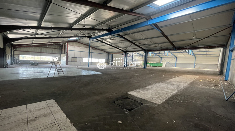 Ma-Cabane - Vente Local commercial Fontenay-le-Comte, 1400 m²