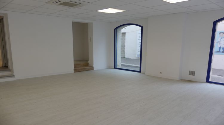 Ma-Cabane - Vente Local commercial Fontvieille, 169 m²