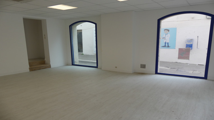 Ma-Cabane - Vente Local commercial Fontvieille, 169 m²