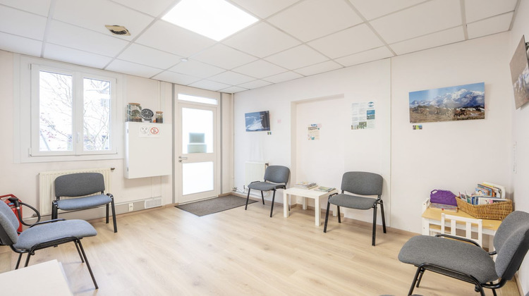 Ma-Cabane - Vente Local commercial FRANGY, 110 m²