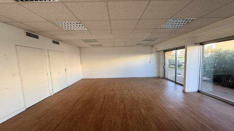 Ma-Cabane - Vente Local commercial Fréjus, 183 m²