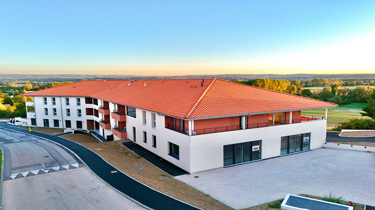 Ma-Cabane - Vente Local commercial FRONTONAS, 114 m²