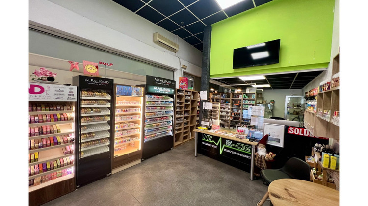 Ma-Cabane - Vente Local commercial Gardanne, 28 m²