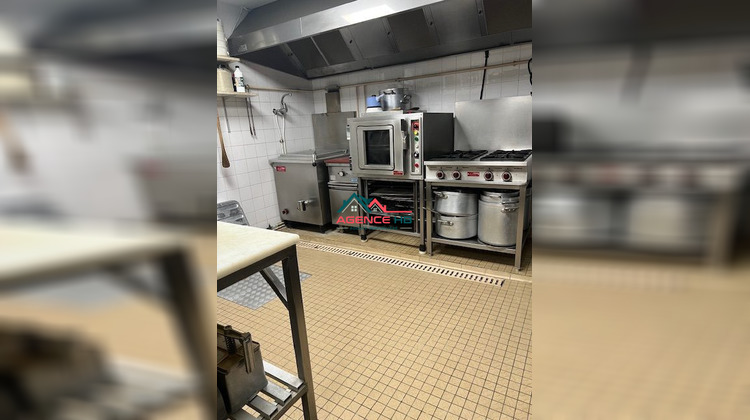 Ma-Cabane - Vente Local commercial Gournay-en-Bray, 180 m²