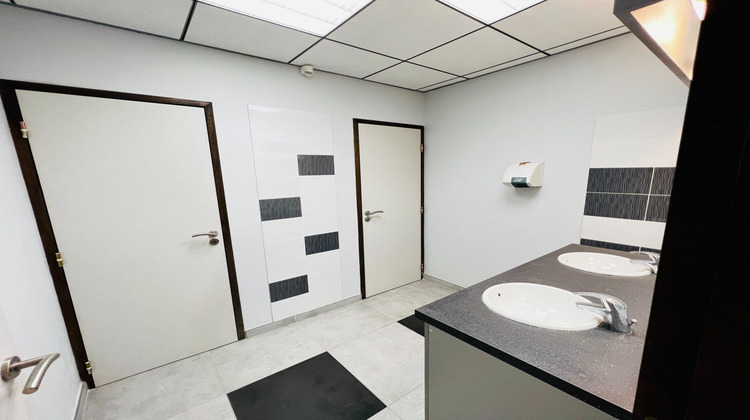 Ma-Cabane - Vente Local commercial Grenoble, 99 m²