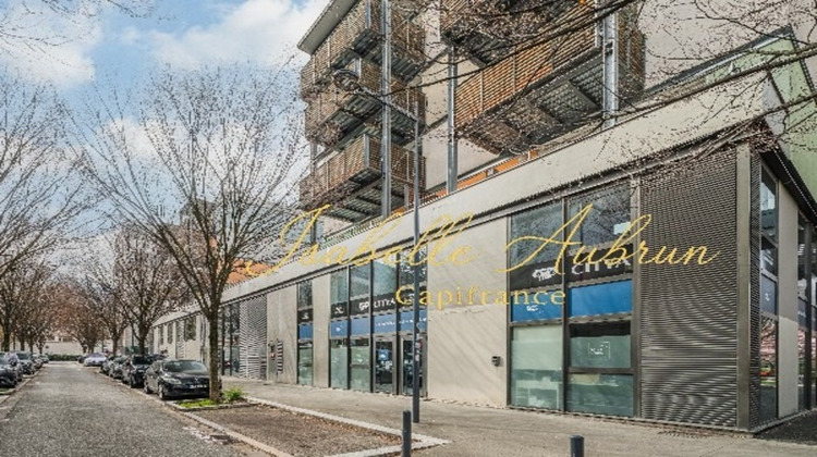 Ma-Cabane - Vente Local commercial GRENOBLE, 930 m²