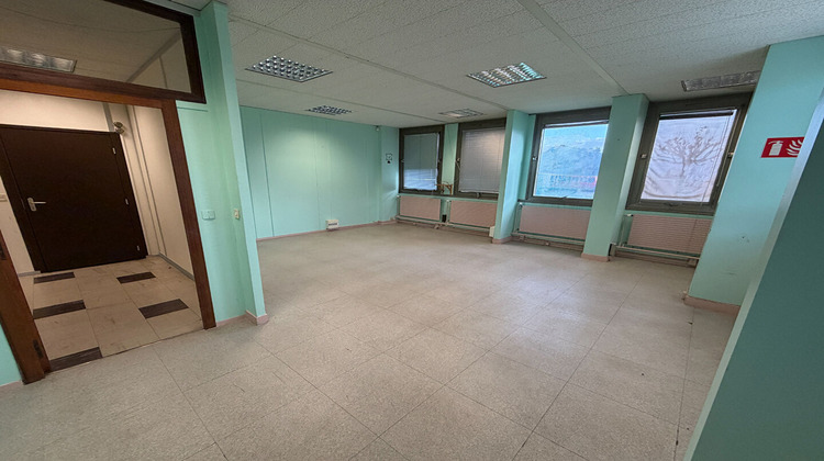 Ma-Cabane - Vente Local commercial GUERET, 79 m²