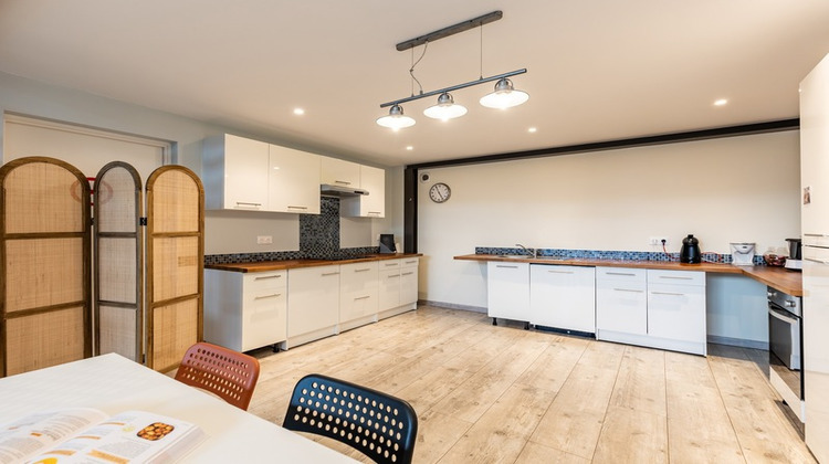 Ma-Cabane - Vente Local commercial GUJAN MESTRAS, 301 m²