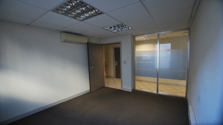 Ma-Cabane - Vente Local commercial HARFLEUR, 184 m²