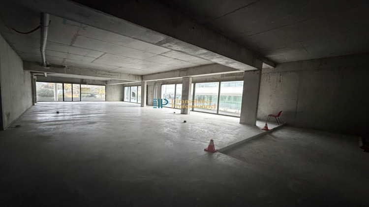 Ma-Cabane - Vente Local commercial Hennebont, 218 m²